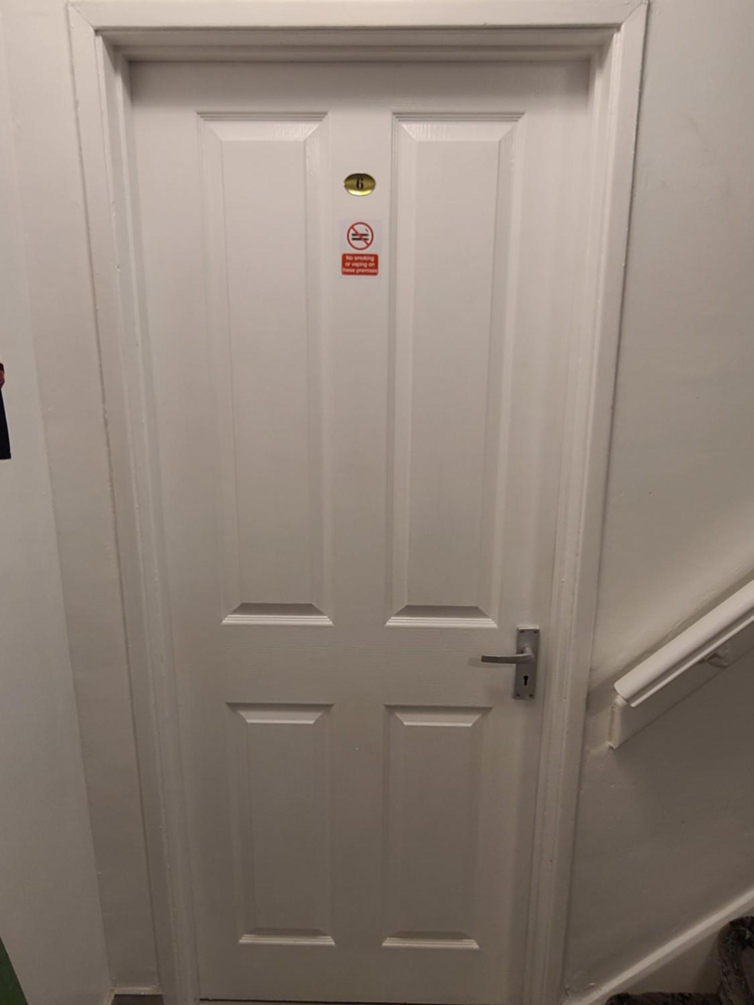 Ifield Roomz-Gatwick-London-Airport Parking-Travel Service מראה חיצוני תמונה